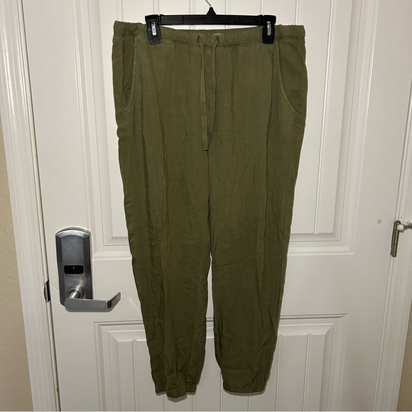 Cloth & Stone Green Straight Leg Light Weight Loose Trousers Size Medium - Picture 1 of 10